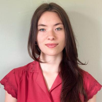 maya parfitt headshot.jpg